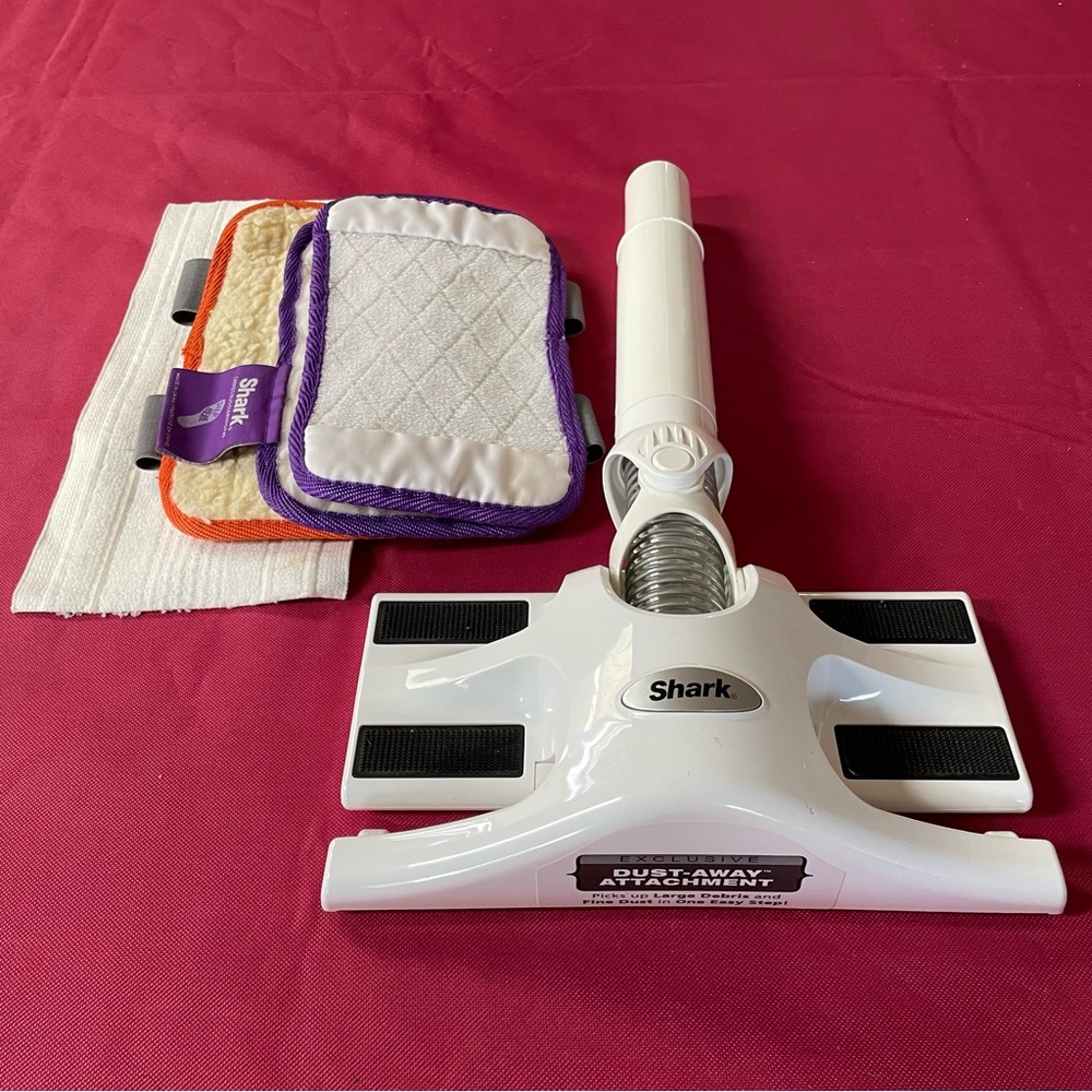 Shark Navigator Lift-Away Vacuum Dust Away Hard Floor Attachment tool with pads